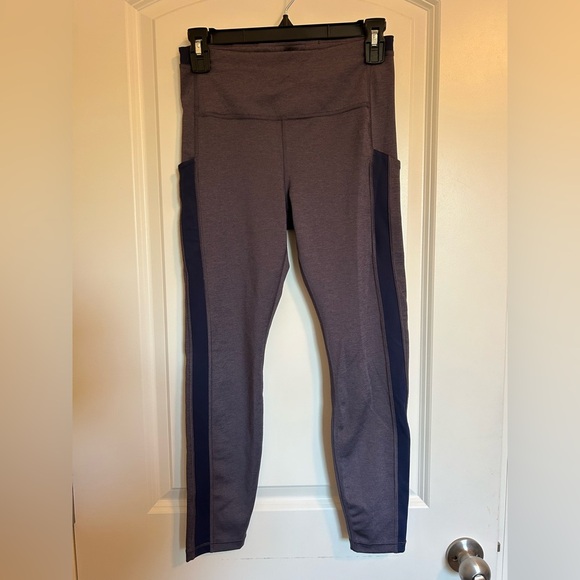 Athleta purple high-rise ultimate stash pocket leggings - Picture 9 of 10